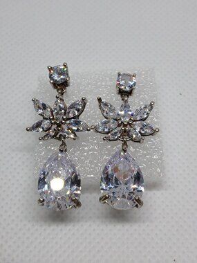 Silver Tone Floral Drop Cubic Zirconia Earrings Vintage Costume Jewelry #108